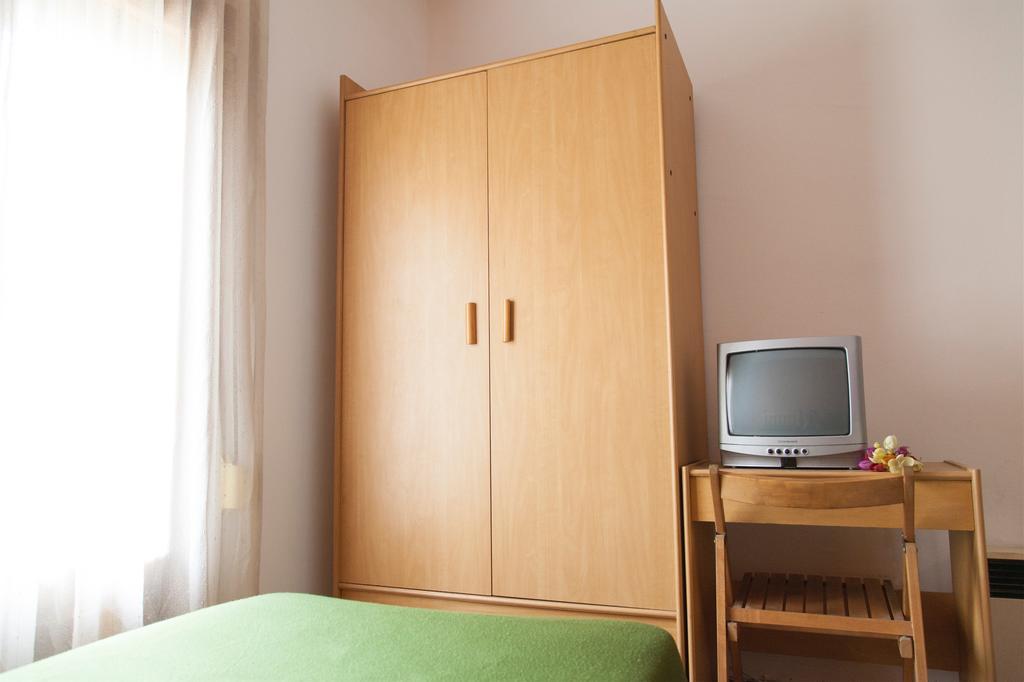 La Cabana Hotel Каспе Екстериор снимка
